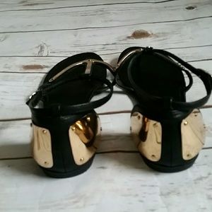 Zigi Girl Shoes - Black and Gold Sandals Zigi Girl Shoes - Black and Gold Sandals